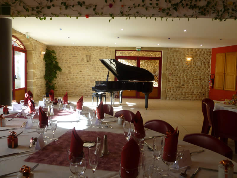 salle_authentique_reception_privee_drome_isere